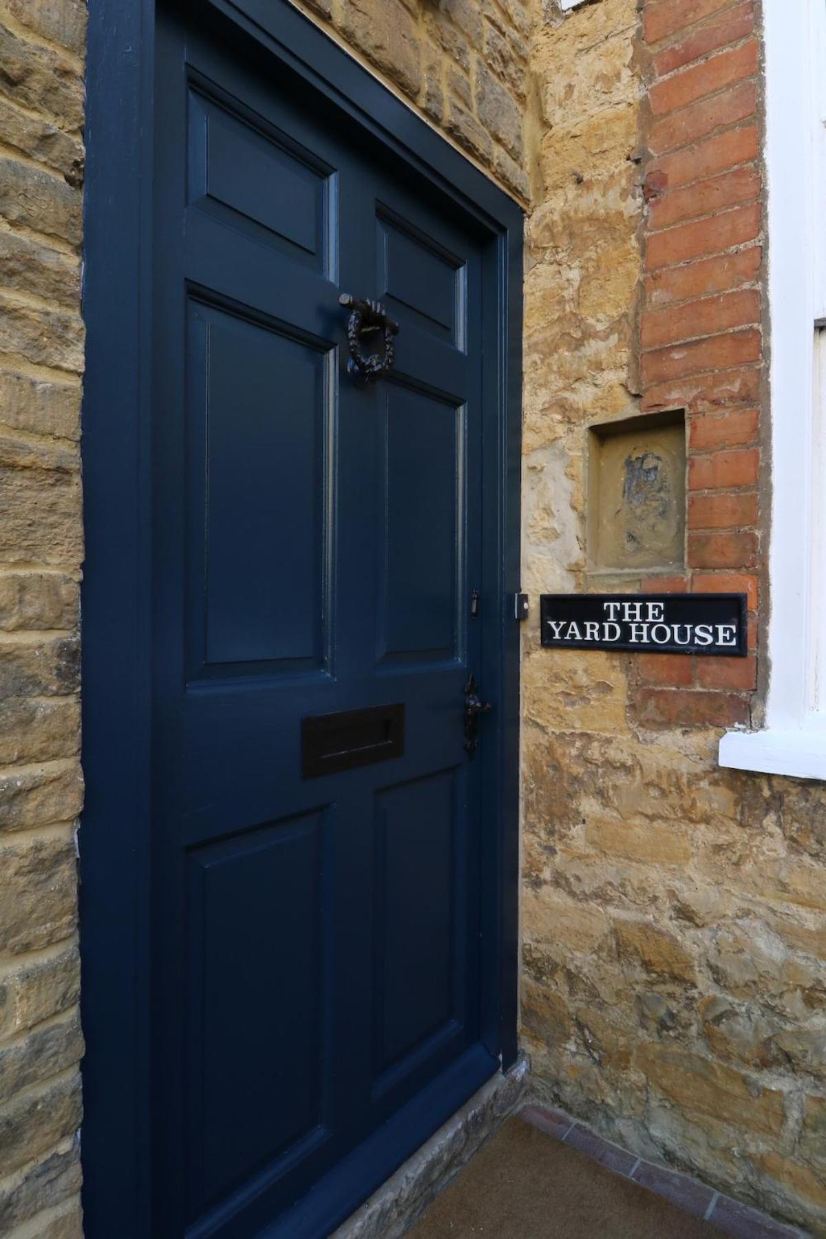 The Yard House Villa Sherborne  Exterior photo
