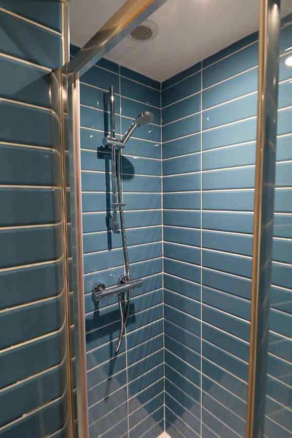 The Yard House Villa Sherborne  Room photo